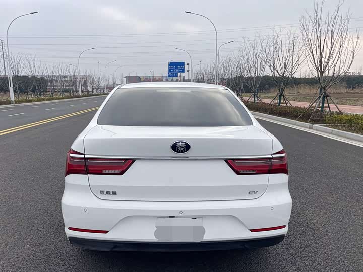 Фото 6 - BYD Qin EV