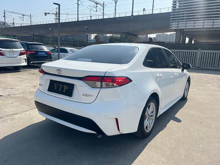 Фото 9 - Toyota Levin