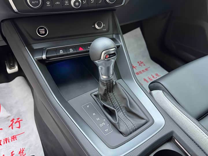 Фото 9 - Audi Q3