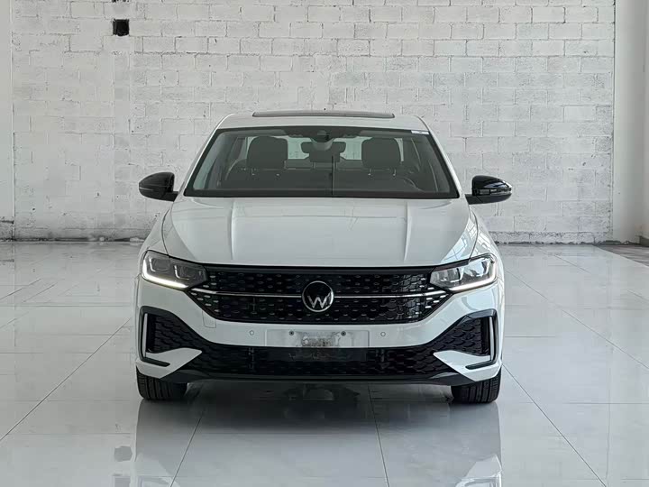 Фото 2 - Volkswagen Lavida