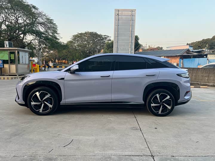 Фото 2 - BYD Sea Lion 07 EV