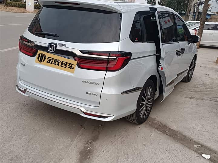 Фото 5 - Honda Elysion