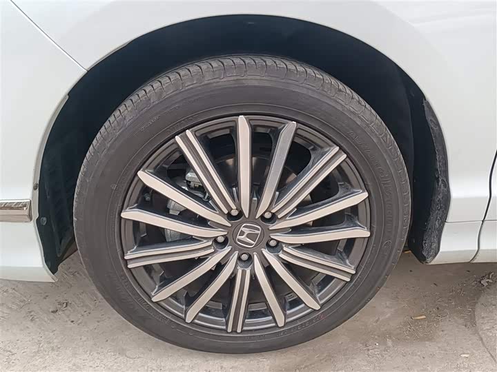 Фото 7 - Honda Elysion