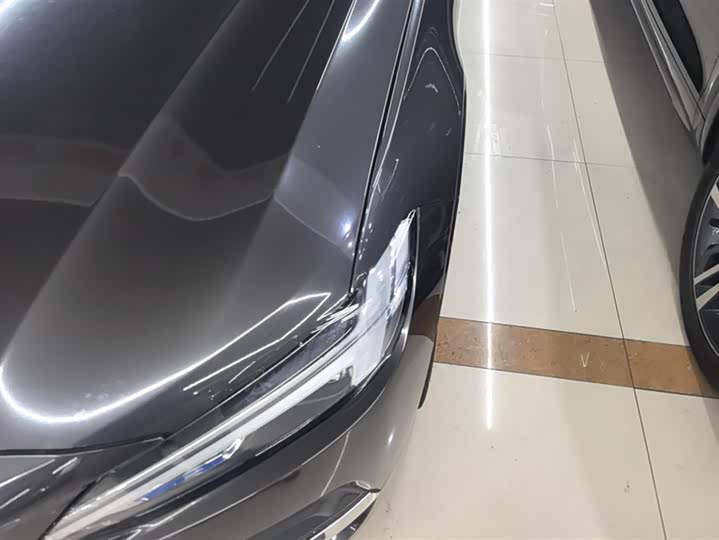 Фото 5 - Volvo S90