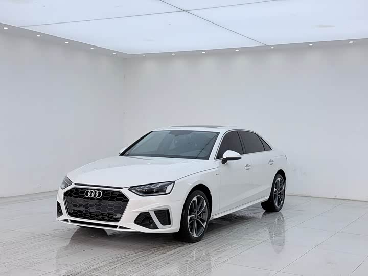 Фото 1 - Audi A4L