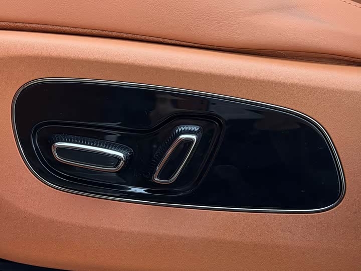 Фото 9 - GAC Aion V