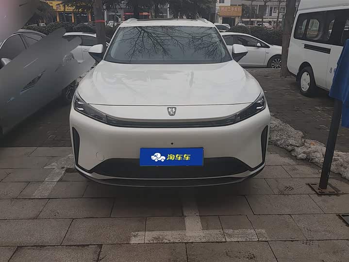 Фото 2 - Roewe D5X DMH