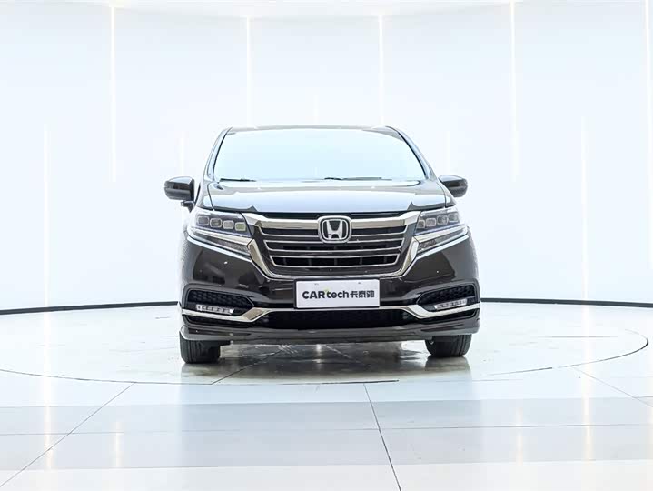 Фото 2 - Honda Elysion