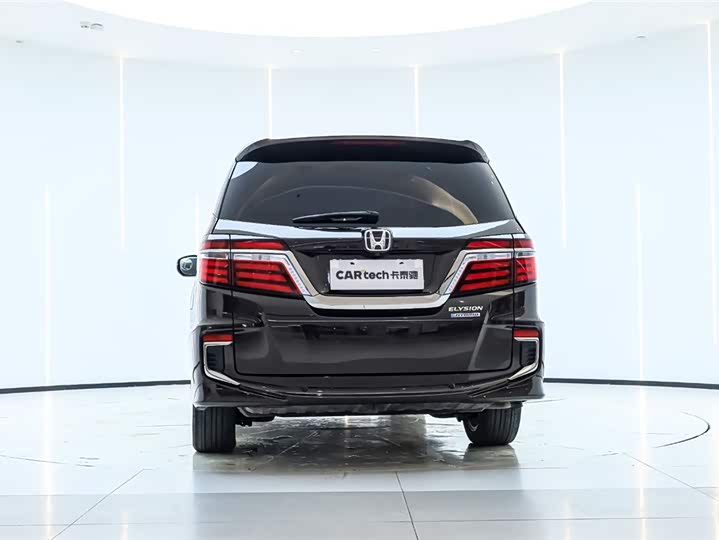 Фото 6 - Honda Elysion