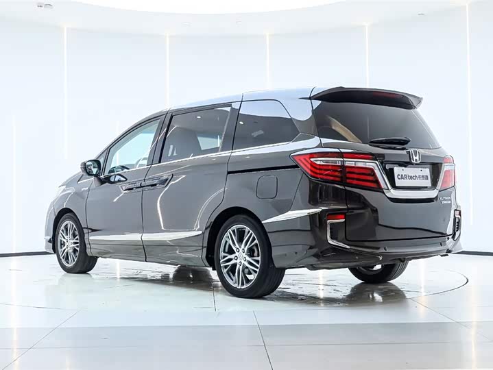 Фото 8 - Honda Elysion