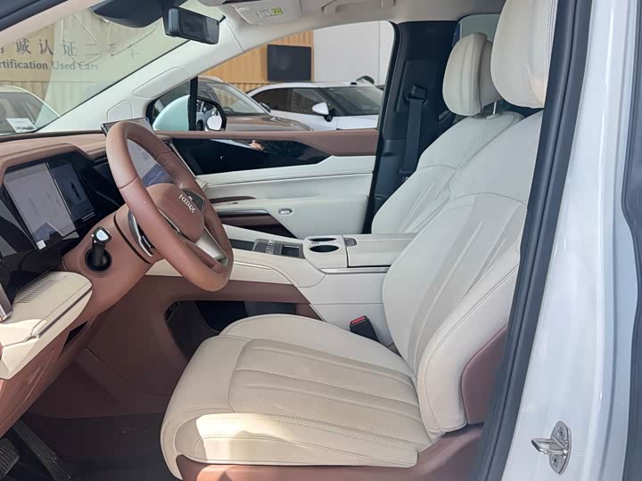 Фото 8 - BYD Xia