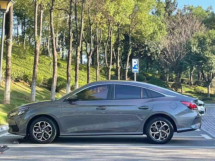 Фото 4 - MG Motor 5