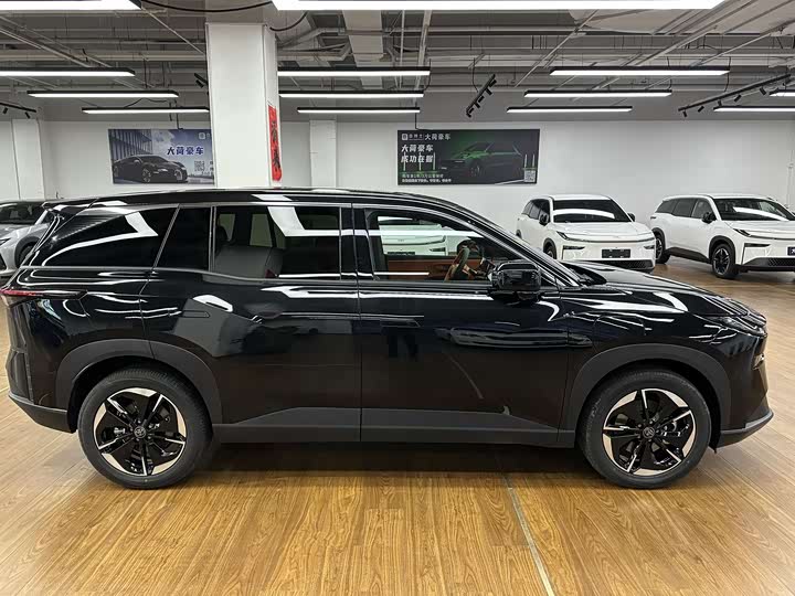 Photo 4 - Toyota bZ3X