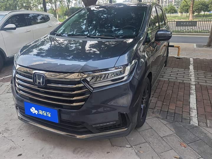 Фото 1 - Honda Odyssey