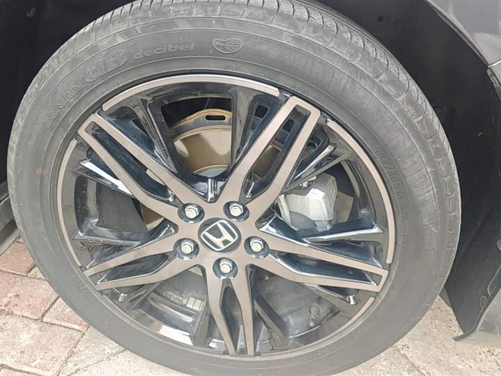 Фото 6 - Honda Odyssey