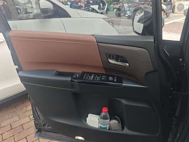 Фото 7 - Honda Odyssey