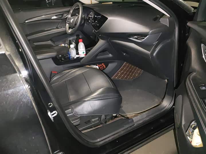 Фото 8 - Buick Envision Plus