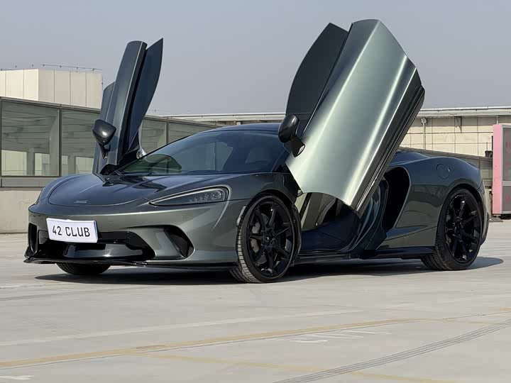 Фото 4 - McLaren GT