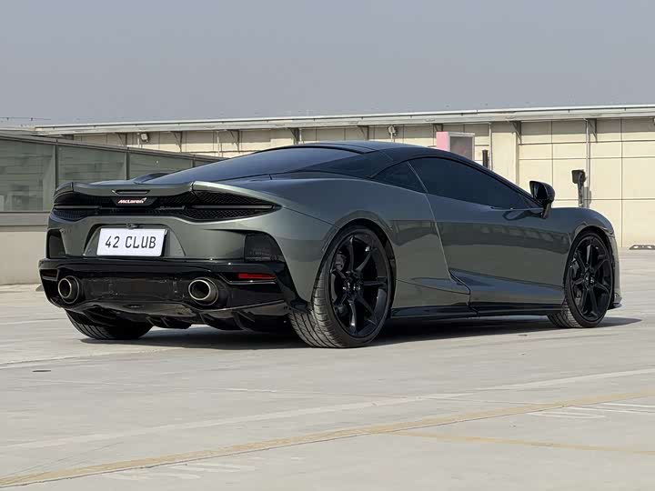 Фото 9 - McLaren GT