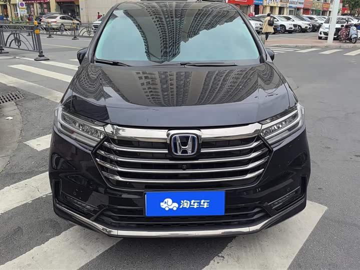 Фото 2 - Honda Odyssey