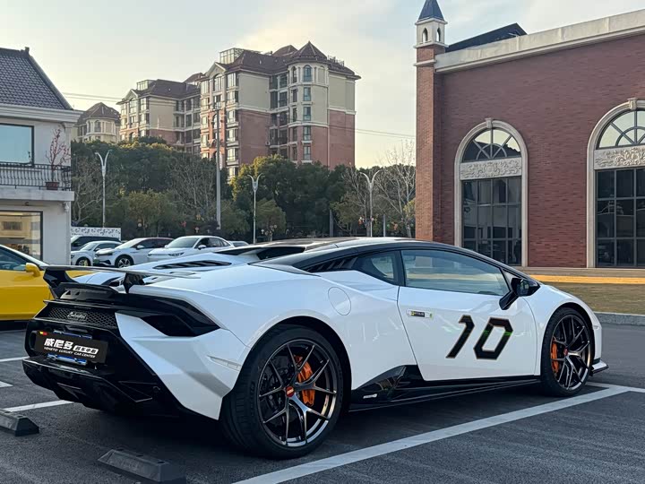 Фото 5 - Lamborghini Huracán