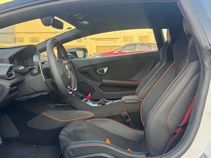 Фото 7 - Lamborghini Huracán