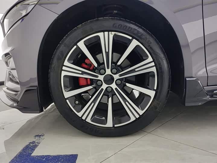 Photo 6 - Geely Preface