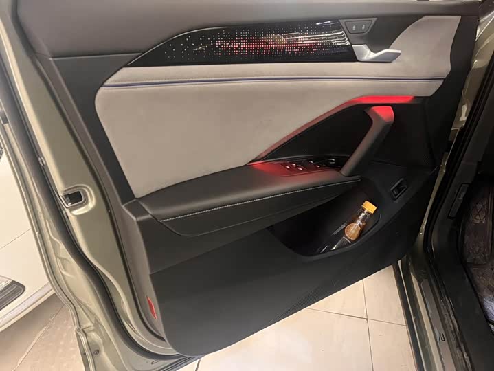 Фото 8 - Volkswagen Tayron