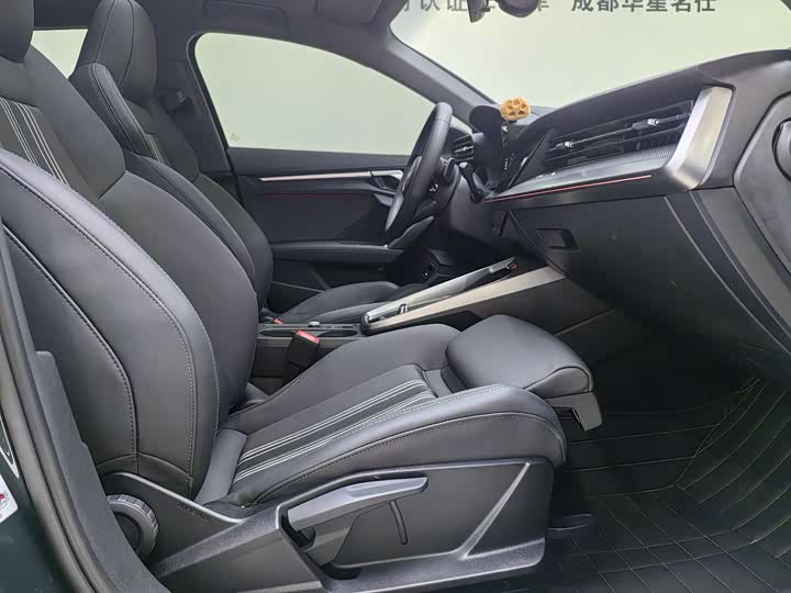 Фото 8 - Audi A3