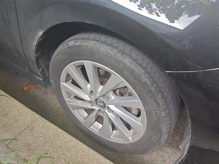 Фото 6 - Toyota Camry