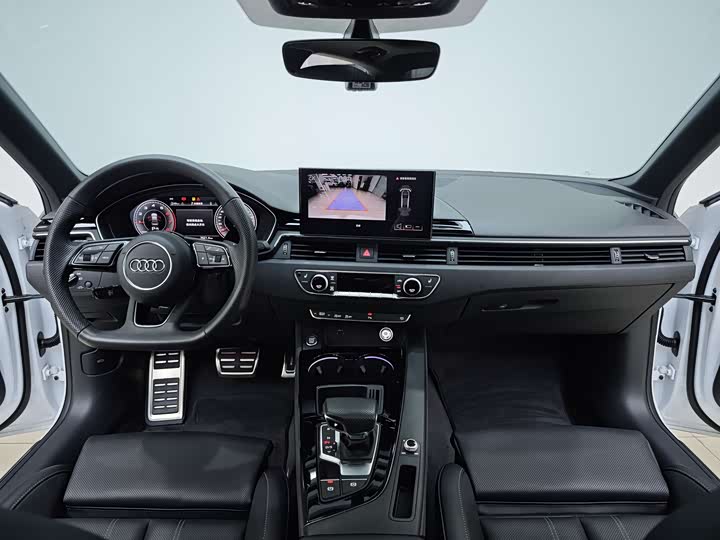 Фото 7 - Audi A4L