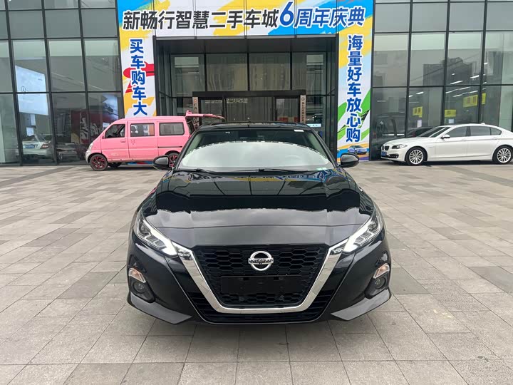 Фото 2 - Nissan Teana