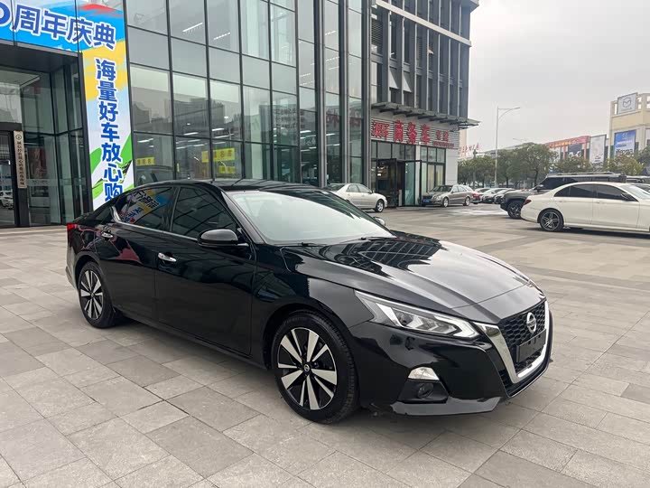 Фото 7 - Nissan Teana