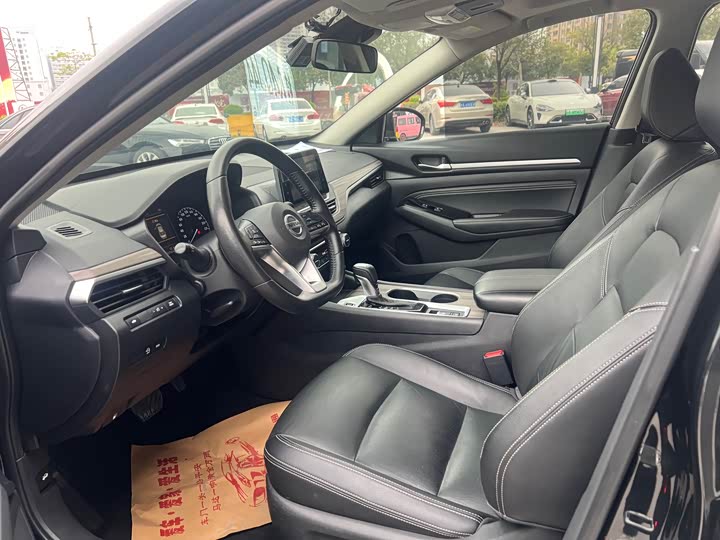 Фото 9 - Nissan Teana