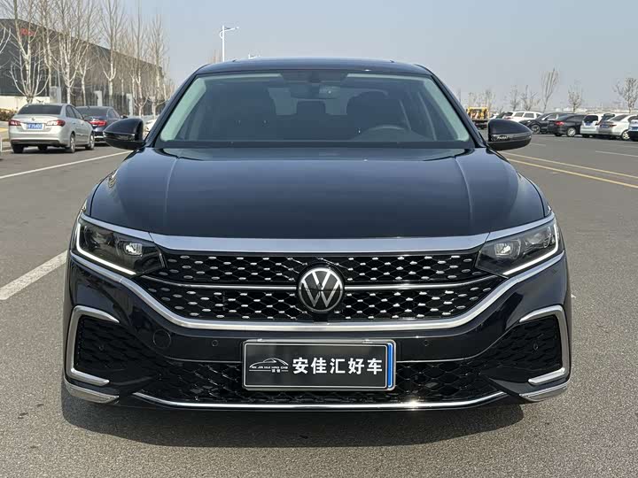 Фото 2 - Volkswagen Passat