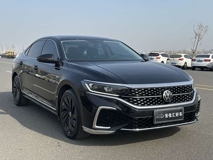 Фото 3 - Volkswagen Passat