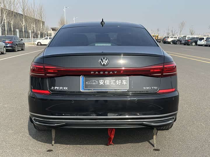 Фото 8 - Volkswagen Passat