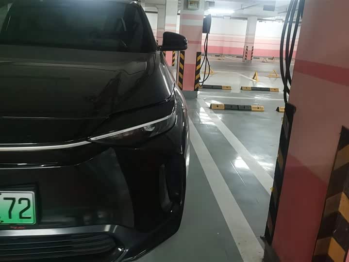 Фото 5 - Toyota bZ4X