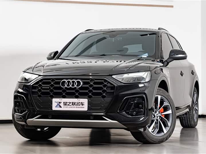 Фото 3 - Audi Q5L