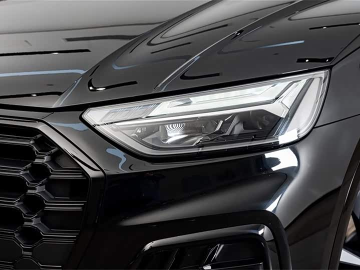 Фото 5 - Audi Q5L