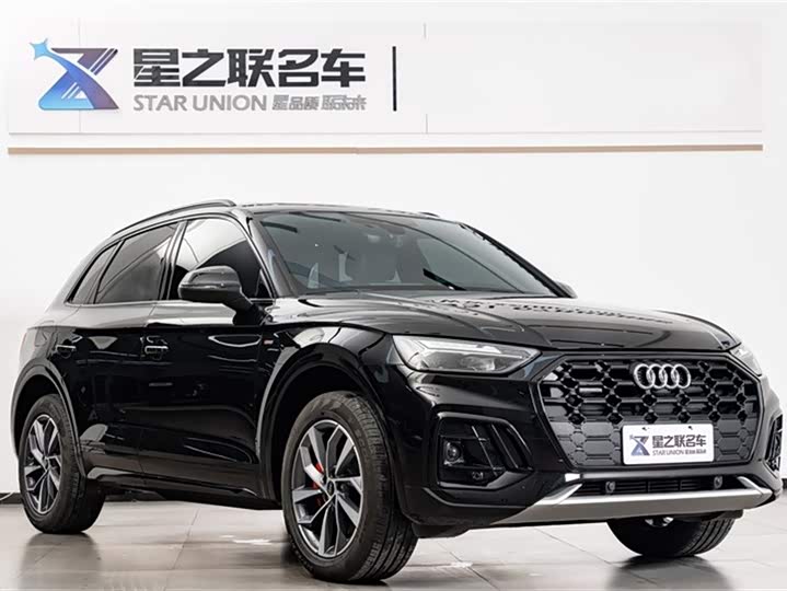 Фото 6 - Audi Q5L