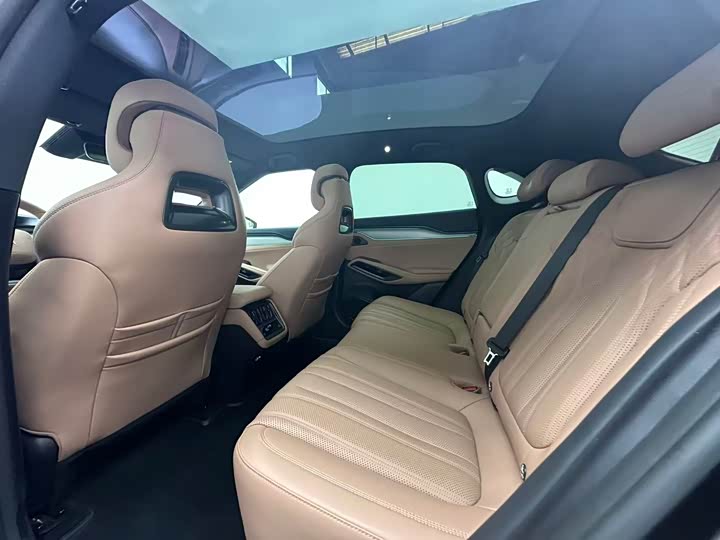 Фото 6 - BYD Song L