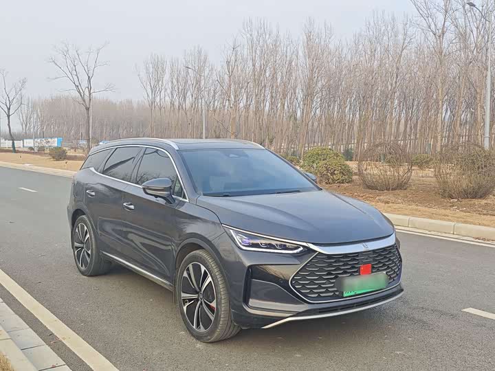 Фото 3 - BYD Tang Hybrid/EV