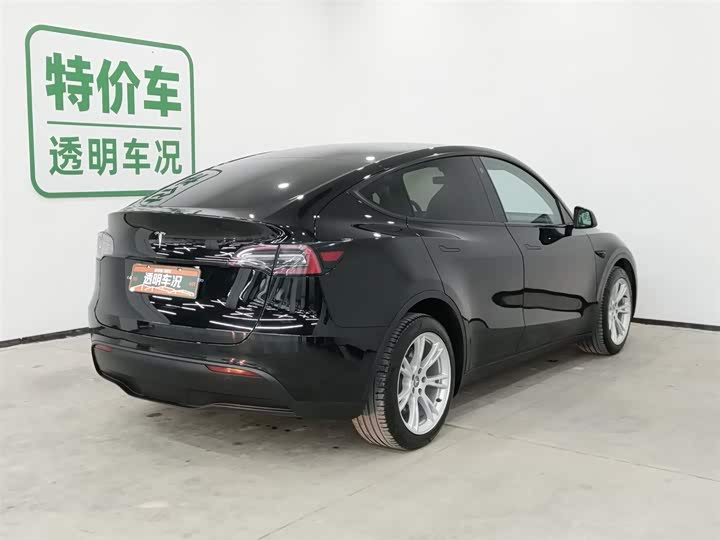 Фото 2 - Tesla Model Y