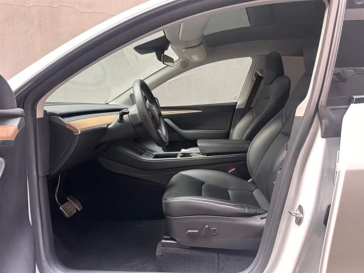 Фото 7 - Tesla Model Y