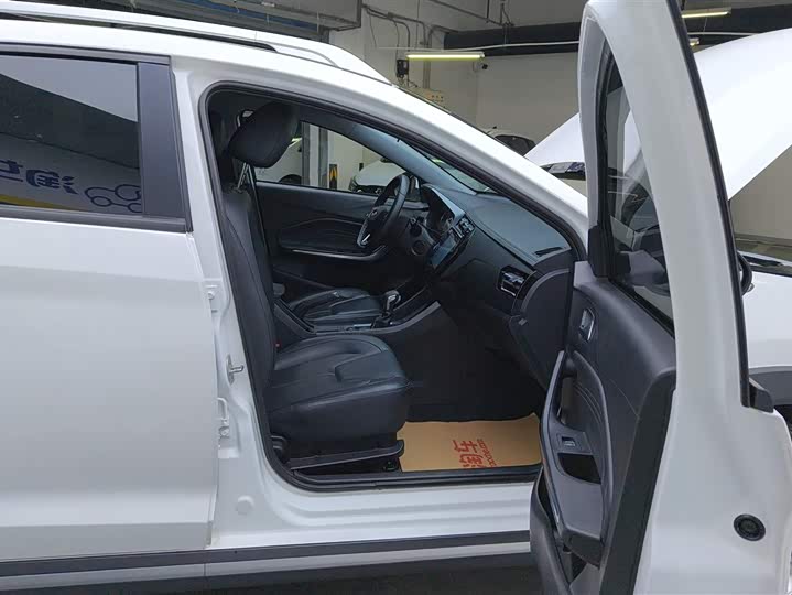 Фото 8 - Chery Tiggo 3x