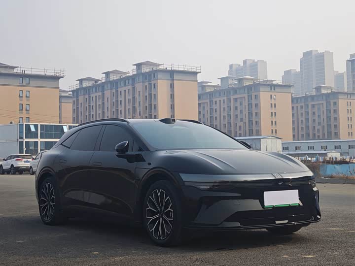 Фото 3 - Zeekr 007 GT