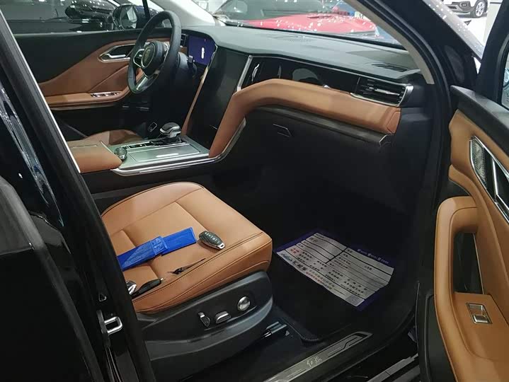 Фото 8 - Hongqi HS7 Hybrid