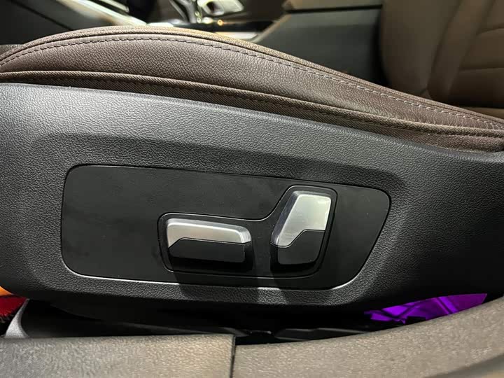 Фото 9 - BMW 3 Series