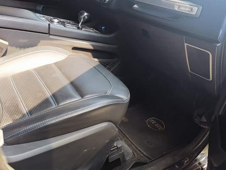 Фото 8 - BAIC Beijing BJ40